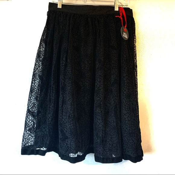 Hell Bunny Black Pleated Midi Skirt - Picture 4 of 8